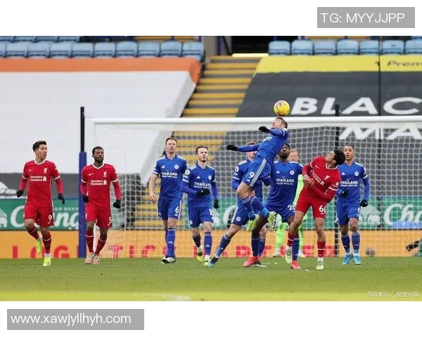 民古屋鲸与东京FC的激烈对决展现足球魅力与团队精神 民古屋鲸与东京FC的激烈对决展现足球魅力与团队精神